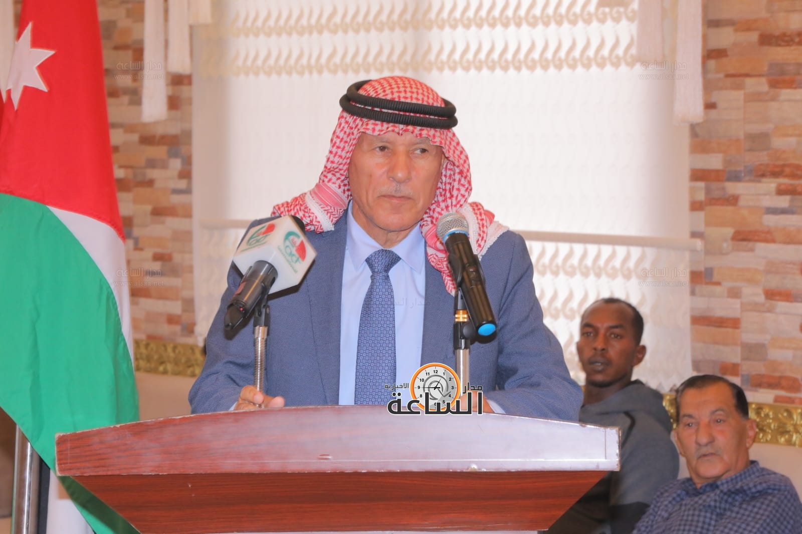 Madar Al-Saa Images 0.5853956304598176