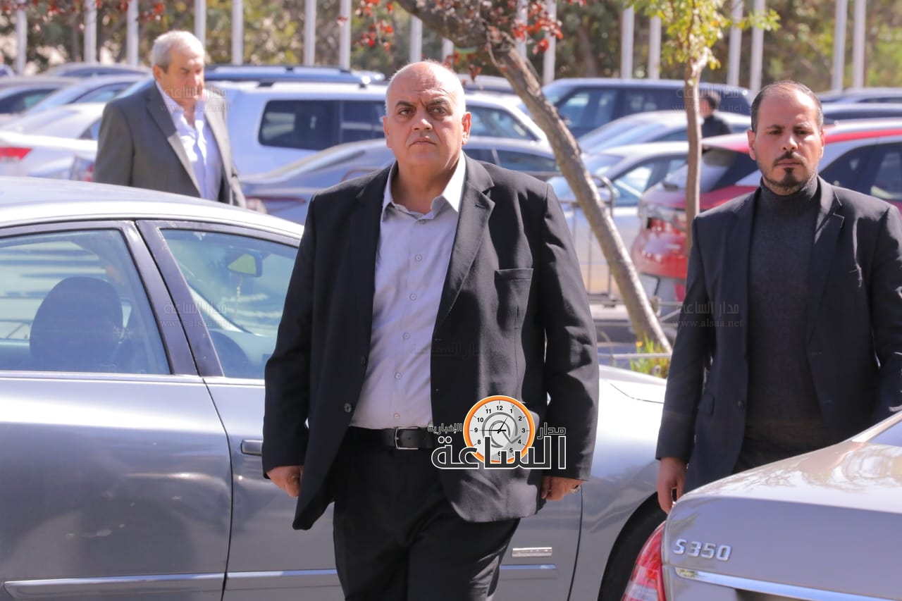 Madar Al-Saa Images 0.567125870441346