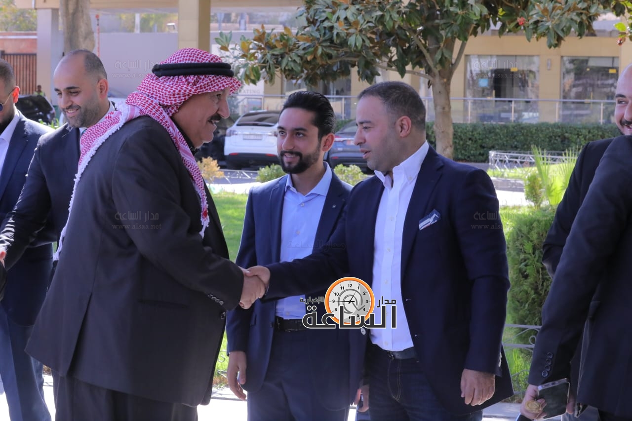 Madar Al-Saa Images 0.6710570836699743