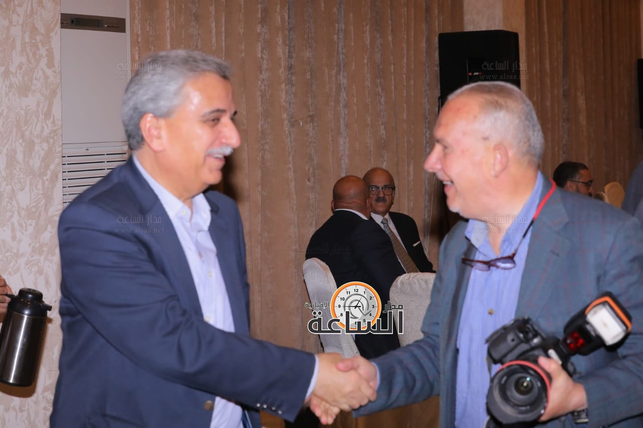 Madar Al-Saa Images 0.7098862148444585