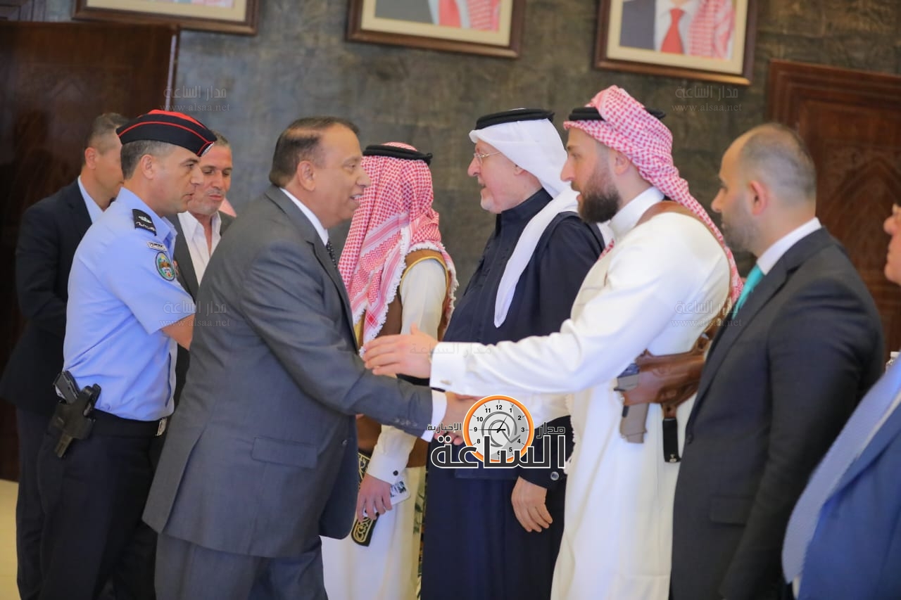 Madar Al-Saa Images 0.6225923215485833