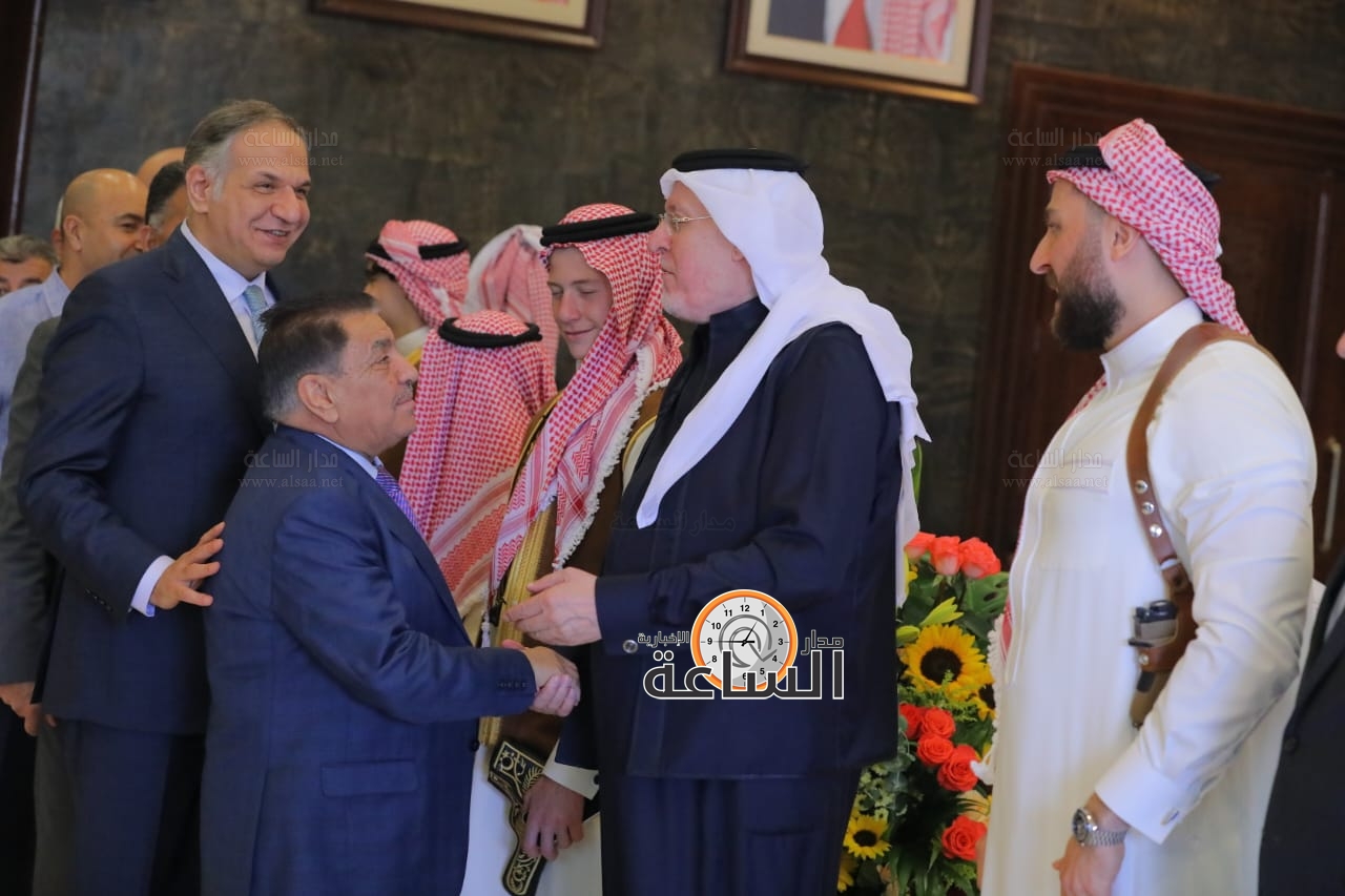 Madar Al-Saa Images 0.7568758206222601