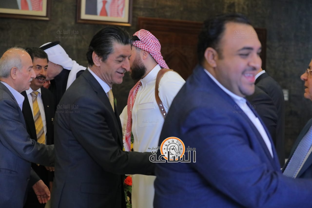 Madar Al-Saa Images 0.1842743127505091