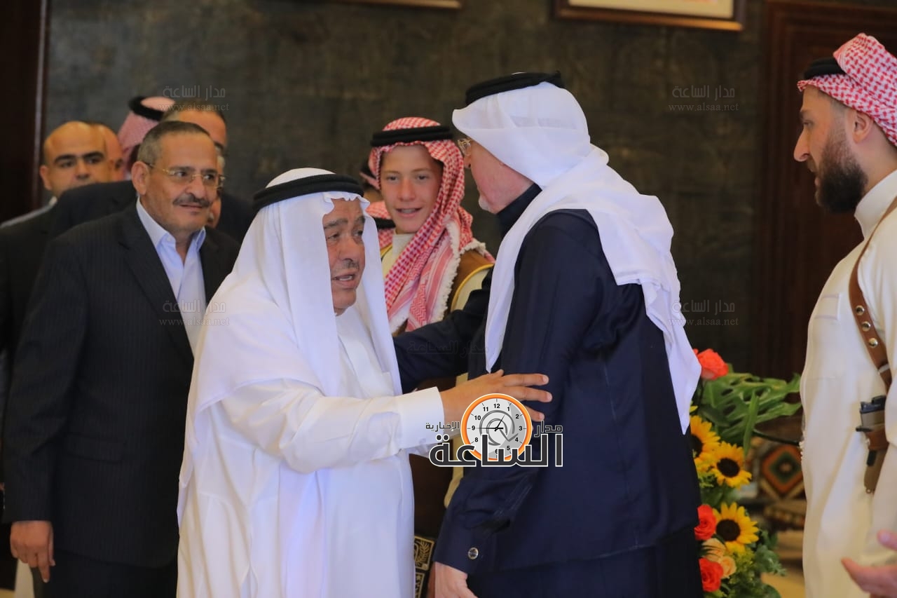 Madar Al-Saa Images 0.34104288662352644