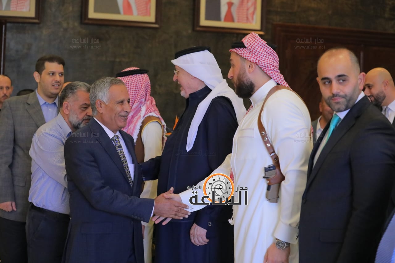 Madar Al-Saa Images 0.5978899160377646