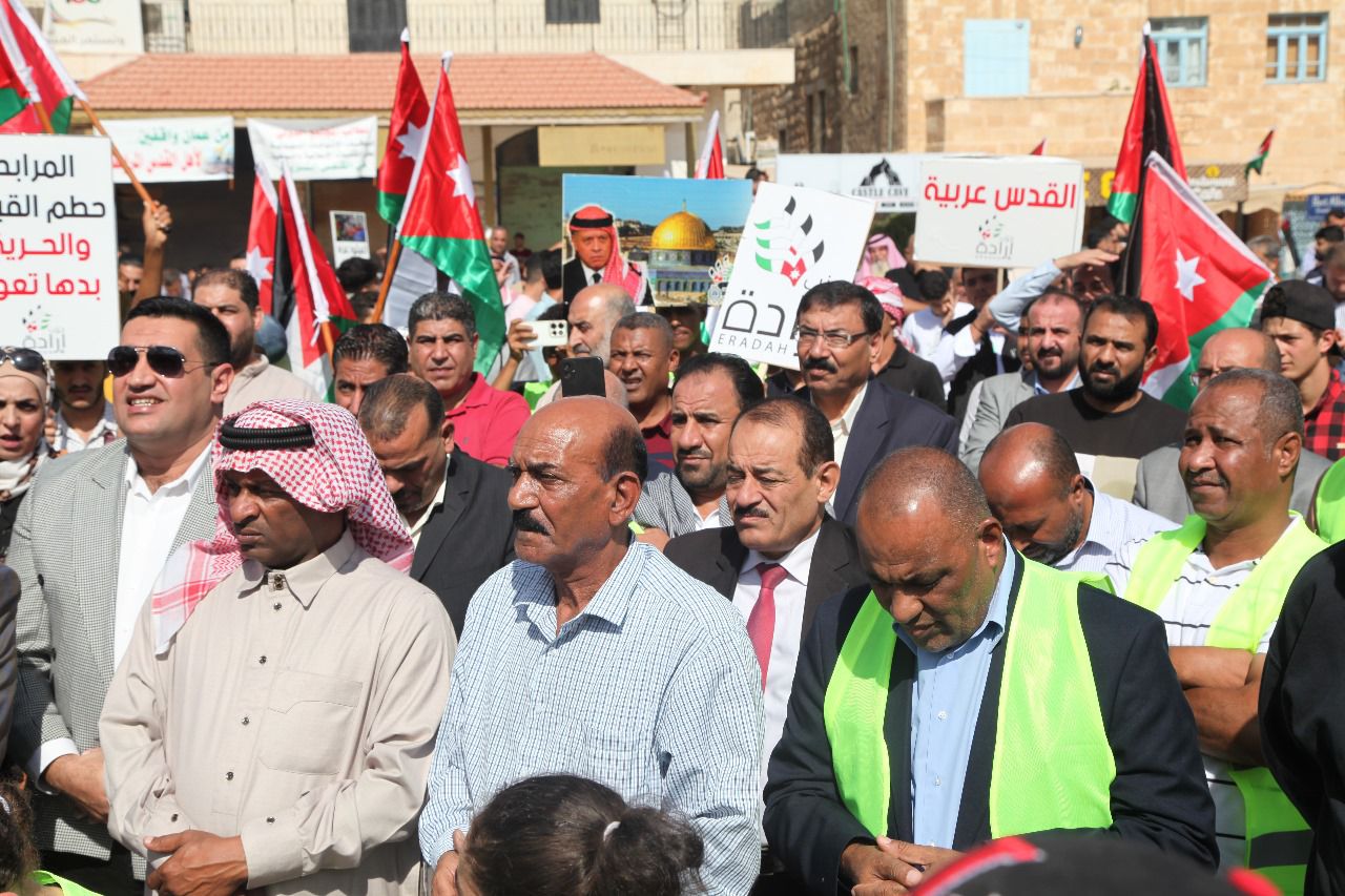 Madar Al-Saa Images 0.24447287737158818