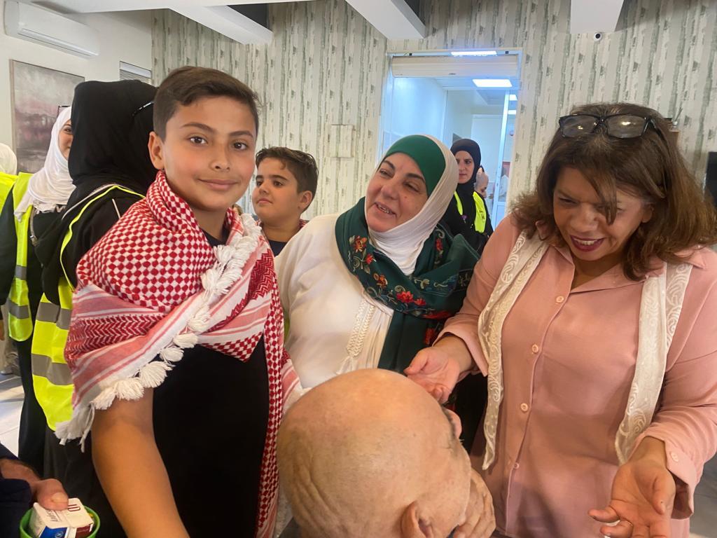 Madar Al-Saa Images 0.4305693327222315