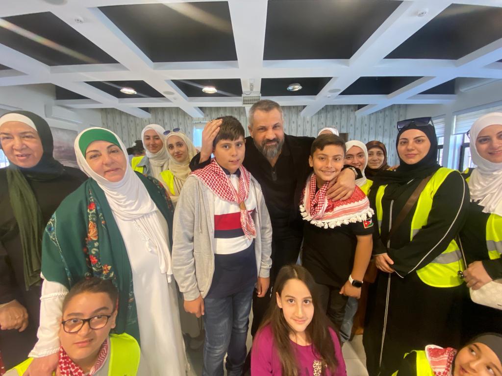 Madar Al-Saa Images 0.611351698901728