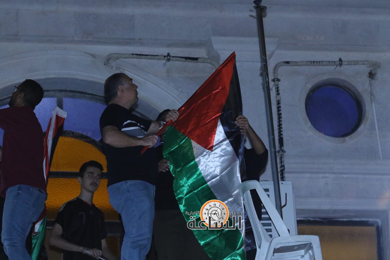 Madar Al-Saa Images 0.9625463906590044