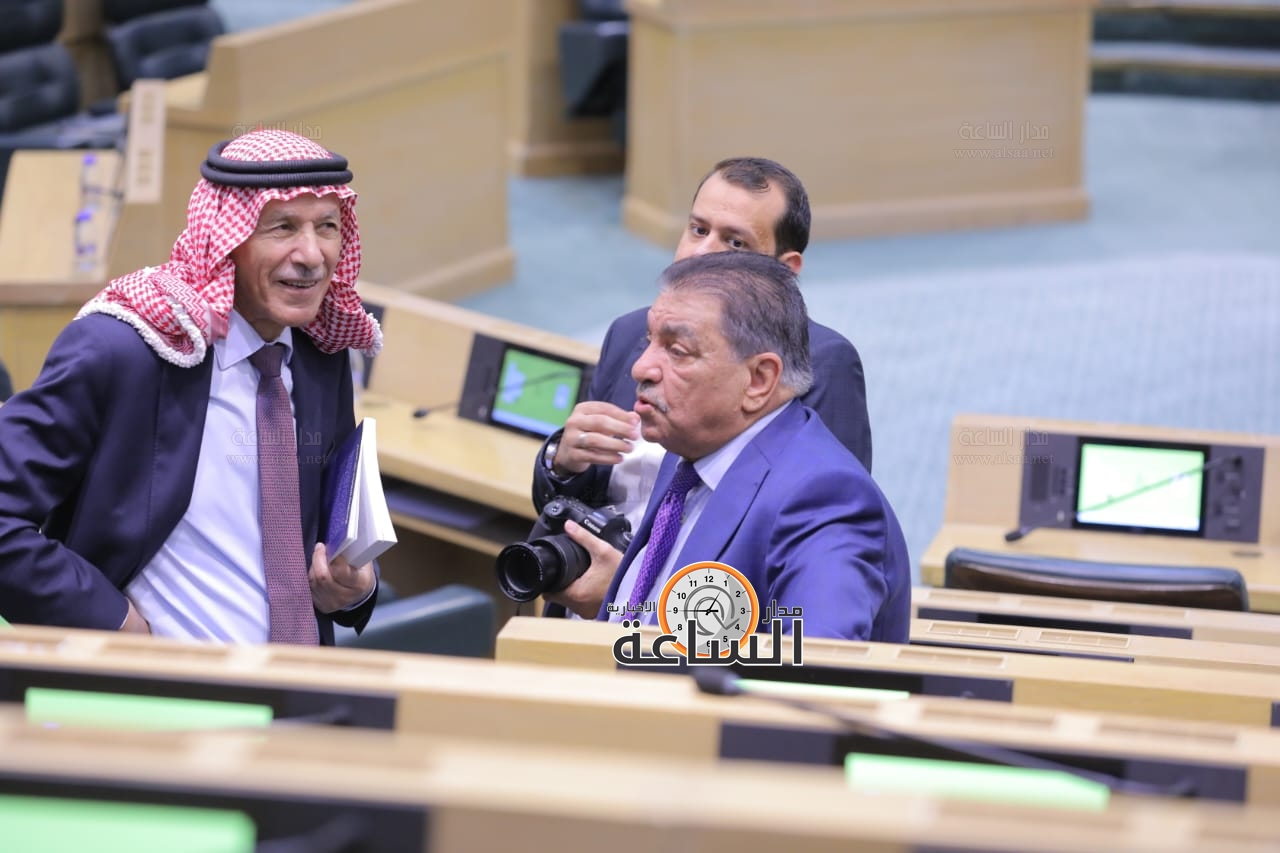 Madar Al-Saa Images 0.601569175124812