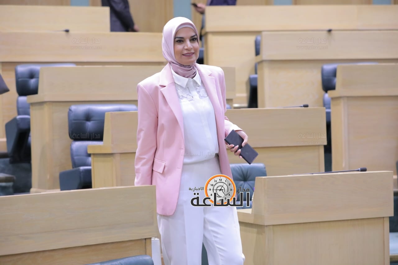 Madar Al-Saa Images 0.13371633045065057