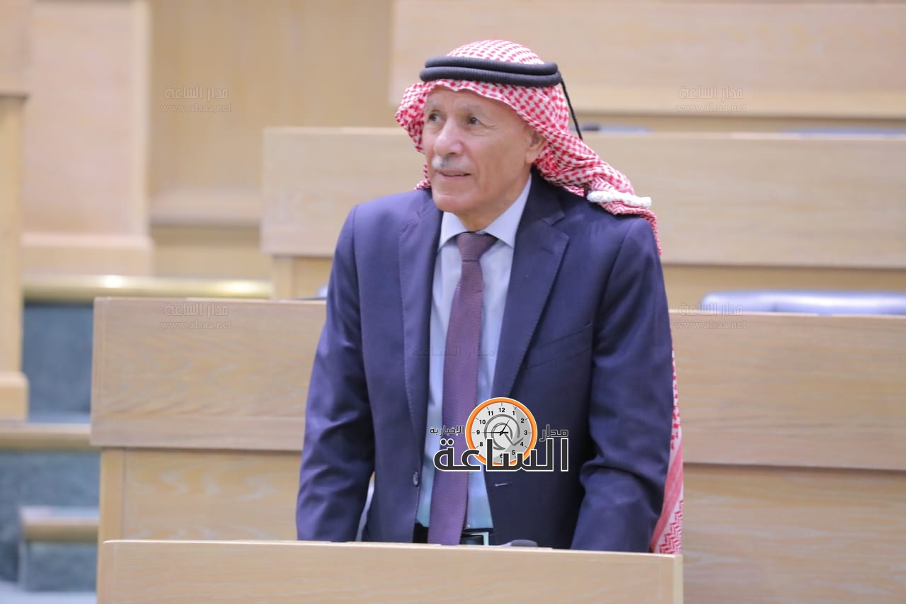 Madar Al-Saa Images 0.8702054194230415