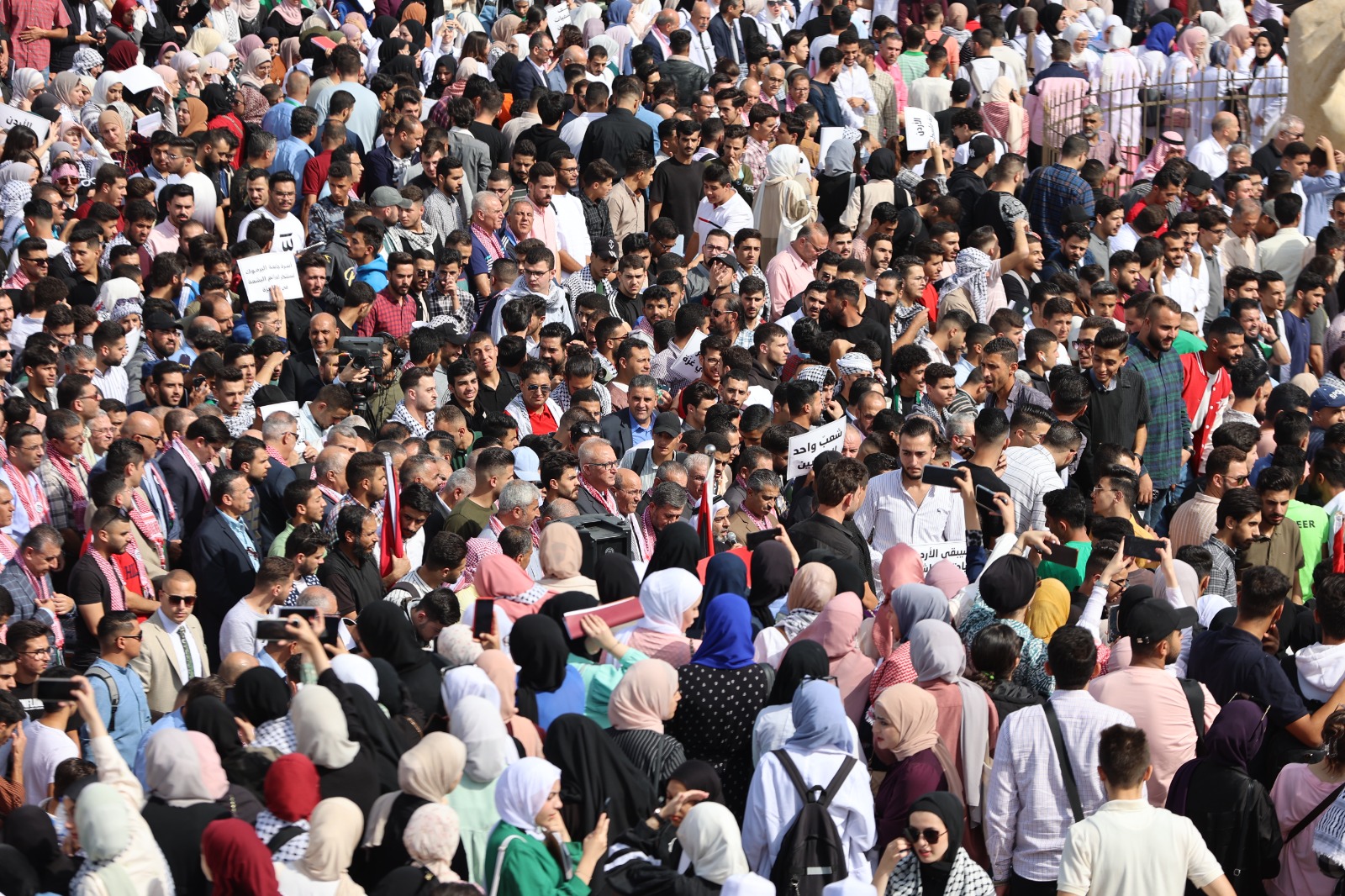 Madar Al-Saa Images 0.5489310932107911