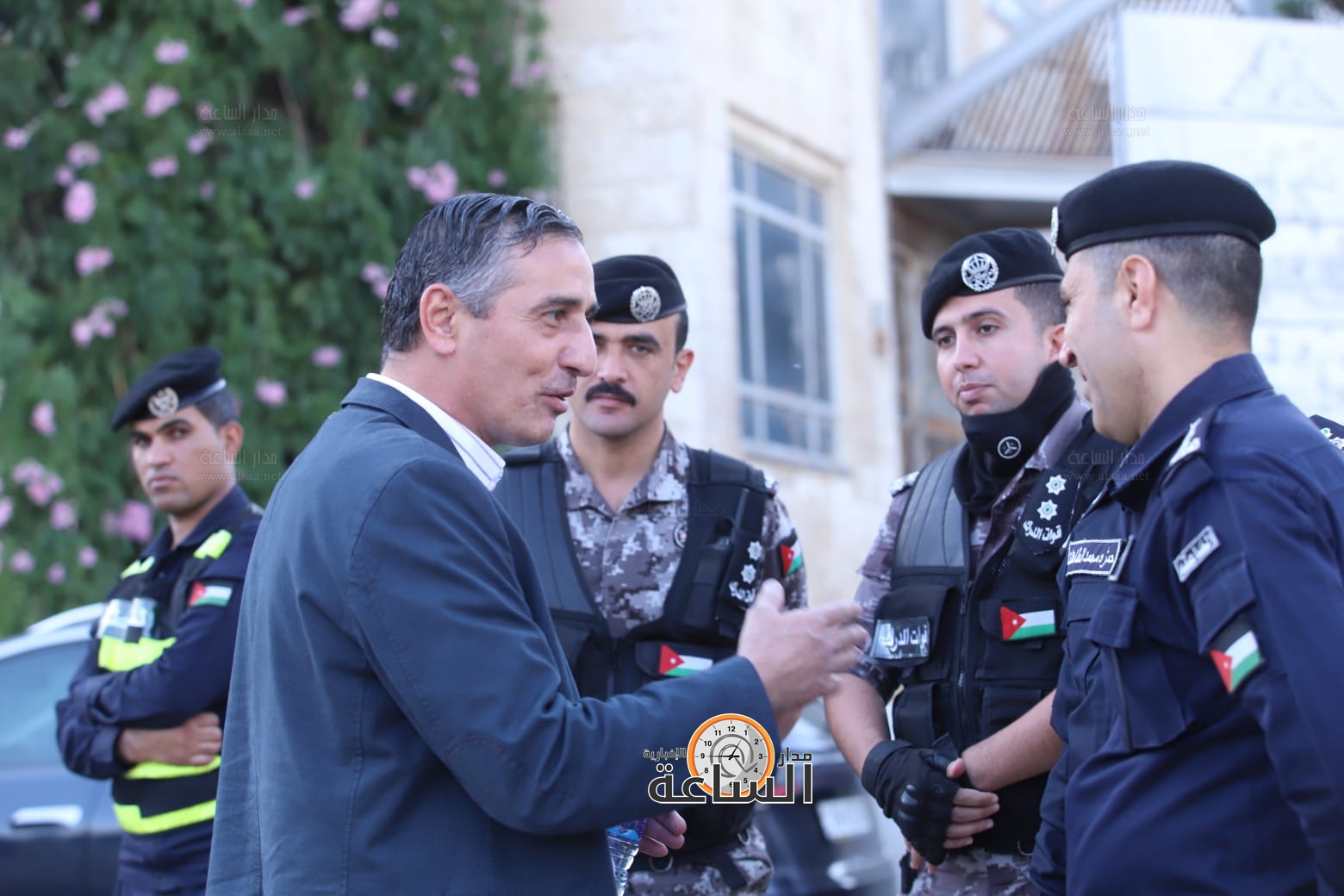 Madar Al-Saa Images 0.32389393779438813