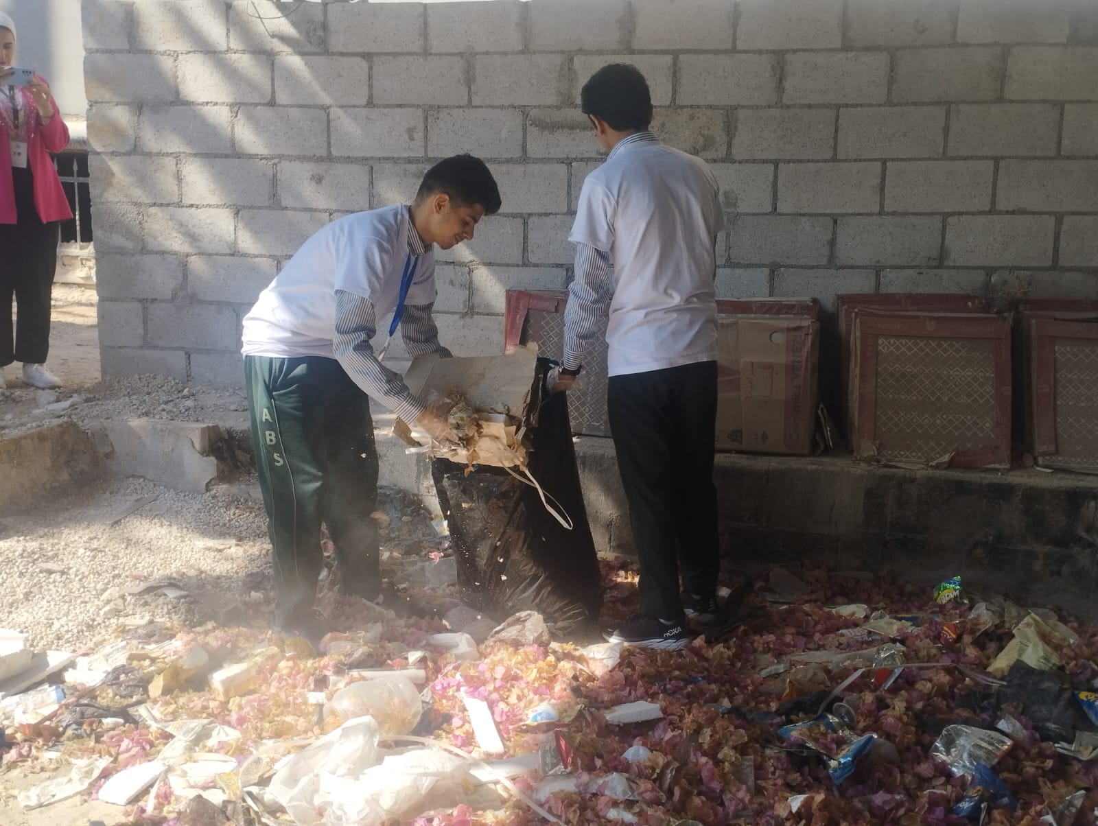 Madar Al-Saa Images 0.22923092216225616