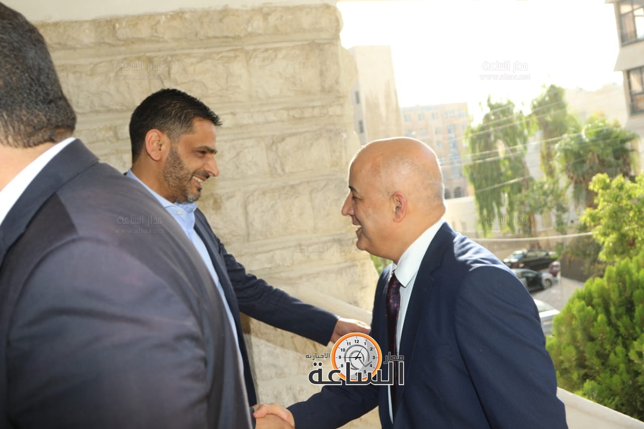 Madar Al-Saa Images 0.3808523817343603