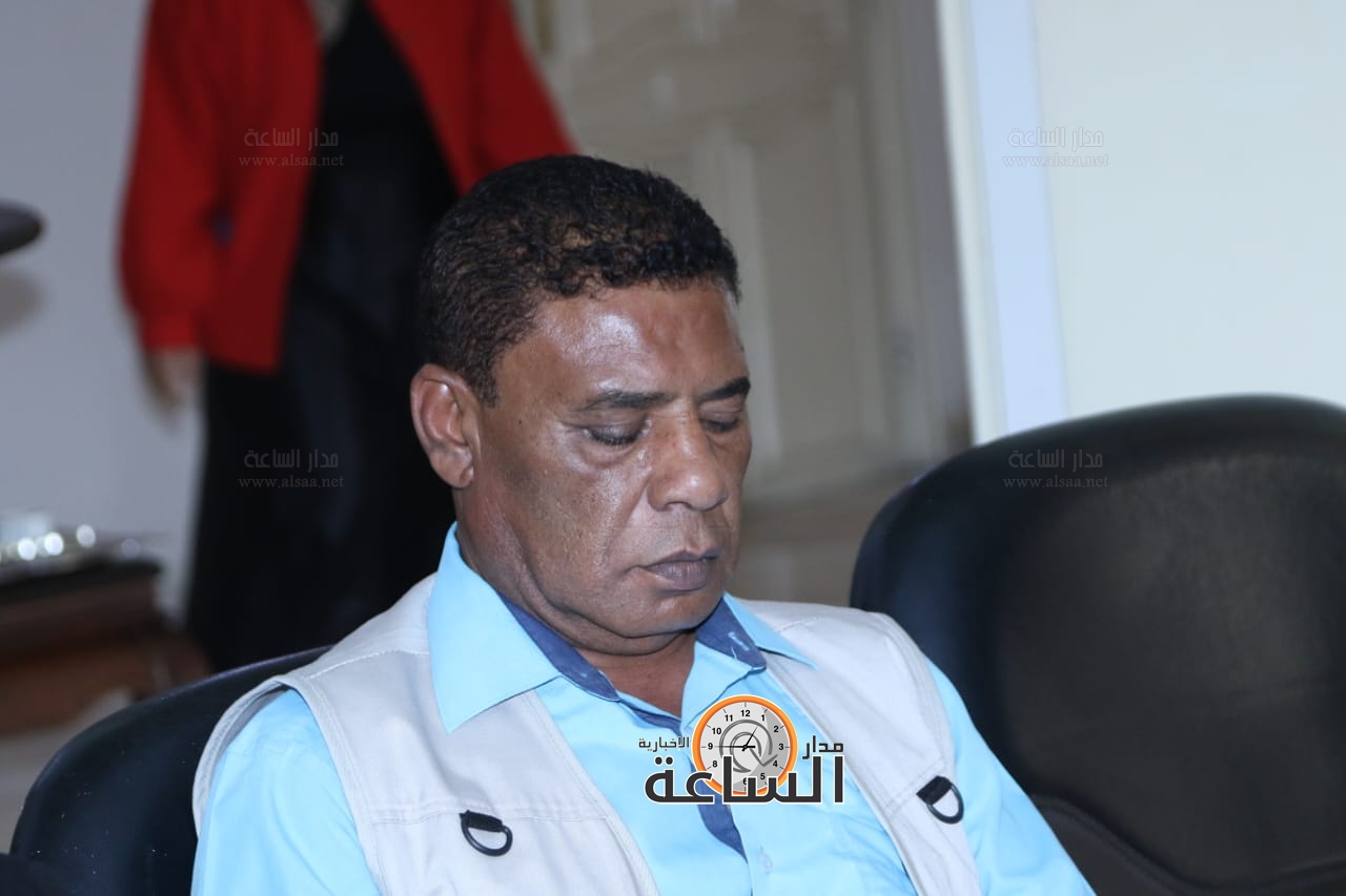 Madar Al-Saa Images 0.03895267368172961