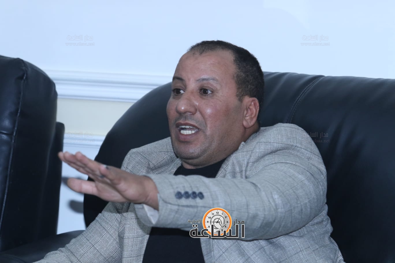 Madar Al-Saa Images 0.8441089486863744