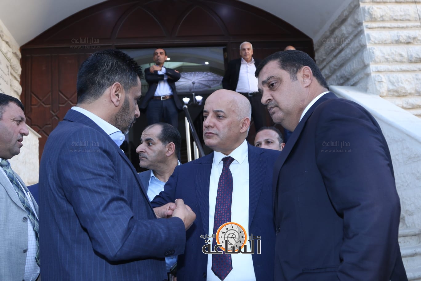 Madar Al-Saa Images 0.9940390341710725