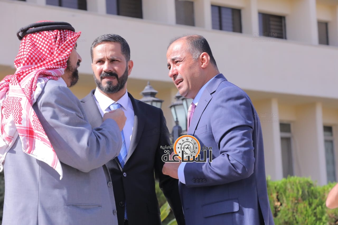 Madar Al-Saa Images 0.04118371426247336