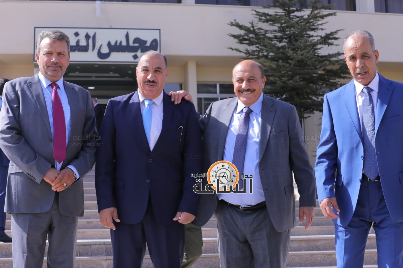 Madar Al-Saa Images 0.88006676177916