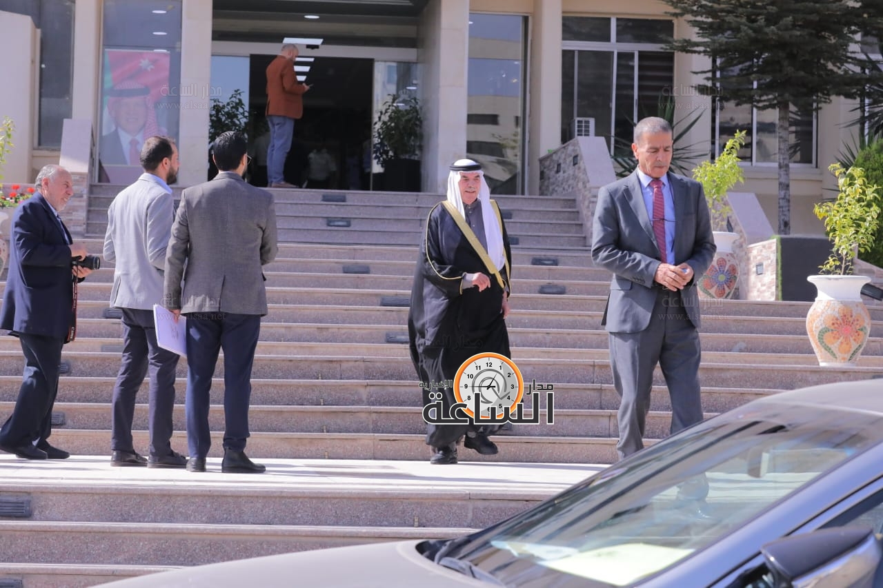 Madar Al-Saa Images 0.3373929650405163