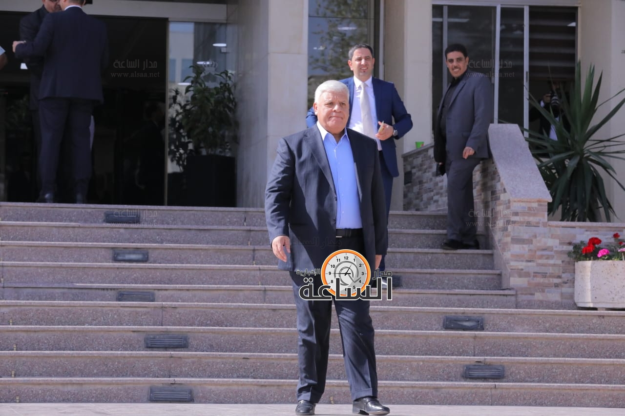 Madar Al-Saa Images 0.49005174946107055