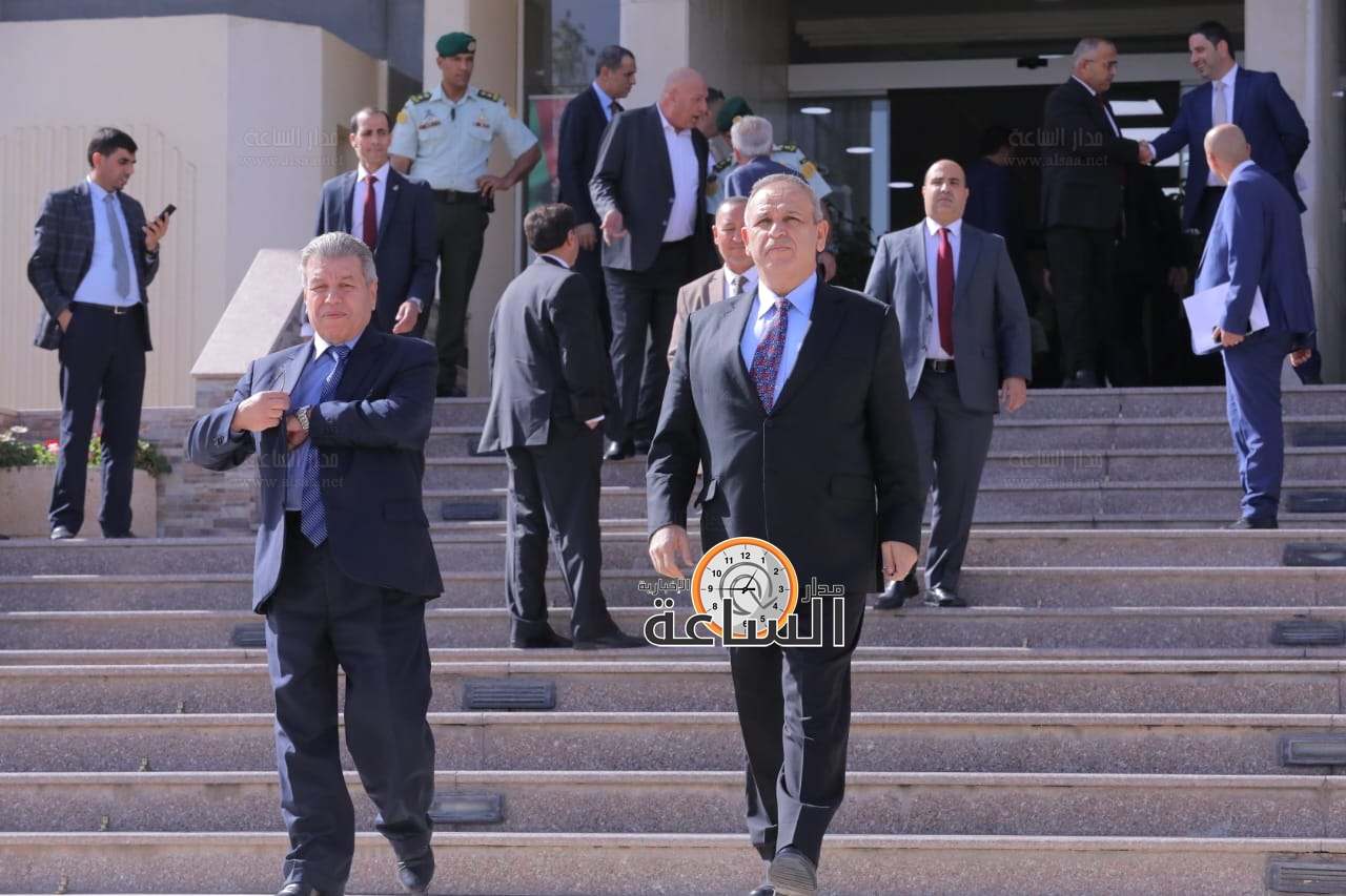 Madar Al-Saa Images 0.3555469707917287