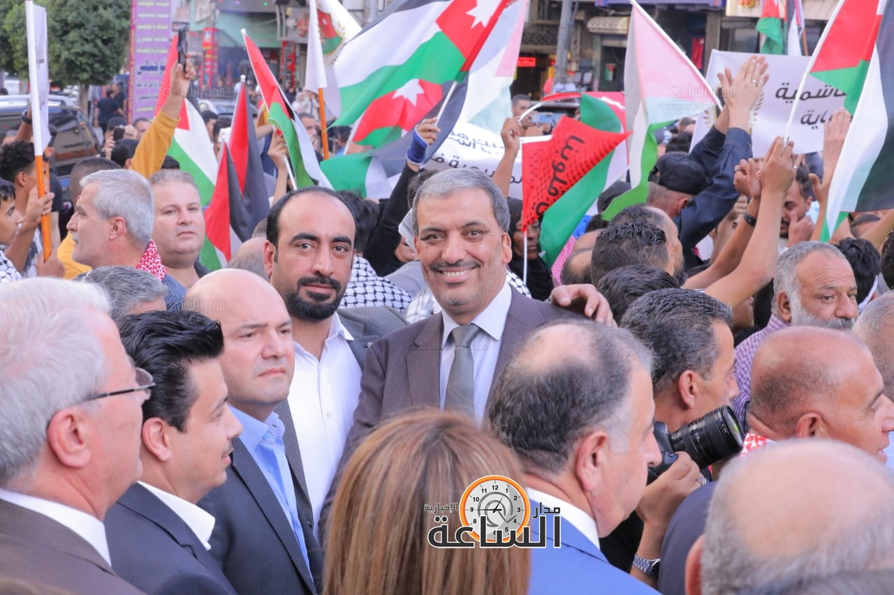 Madar Al-Saa Images 0.7011491447160947