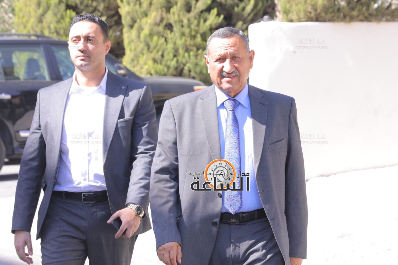 Madar Al-Saa Images 0.8217683188123521