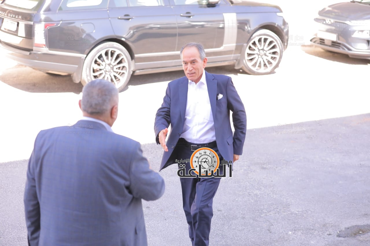 Madar Al-Saa Images 0.9755478705160672