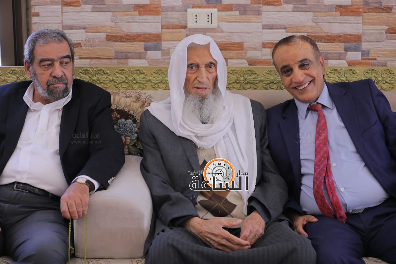 Madar Al-Saa Images 0.9917868926777265