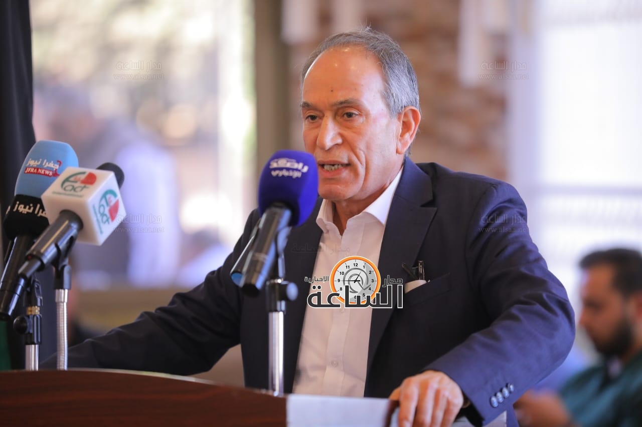 Madar Al-Saa Images 0.22342579810393093