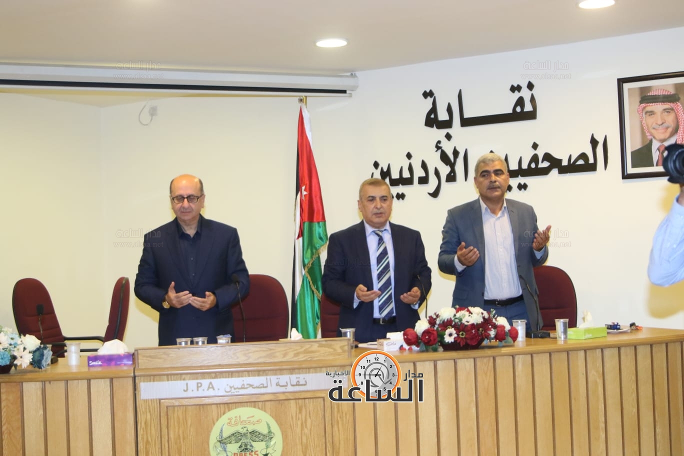 Madar Al-Saa Images 0.9984370285292041