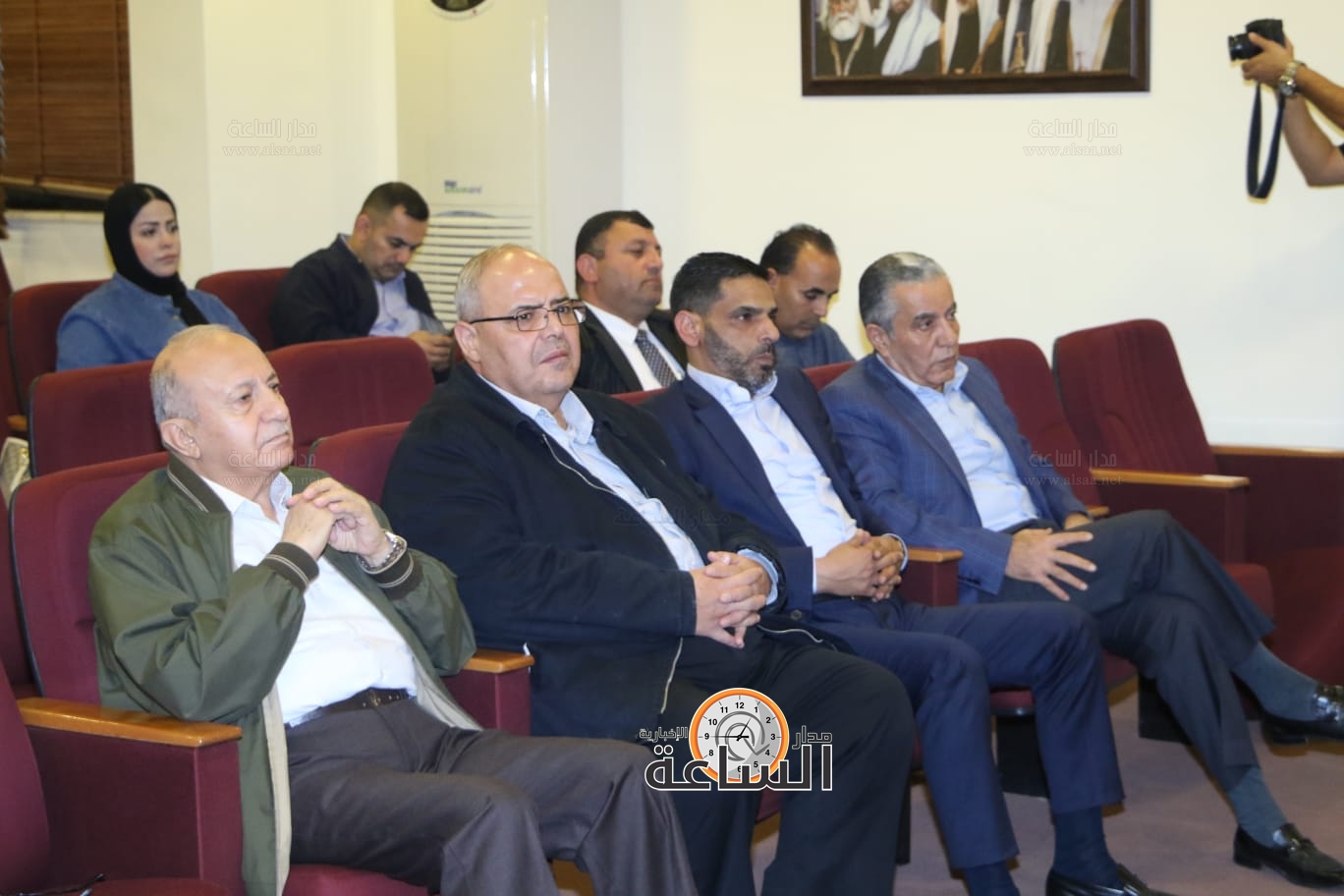 Madar Al-Saa Images 0.03318649000227225