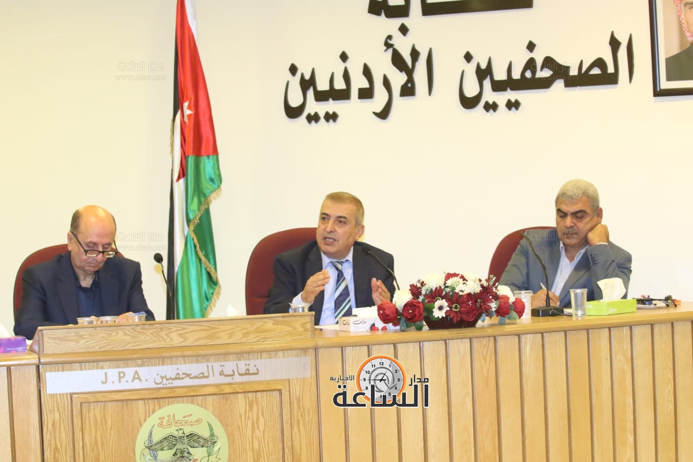 Madar Al-Saa Images 0.8017769356086231