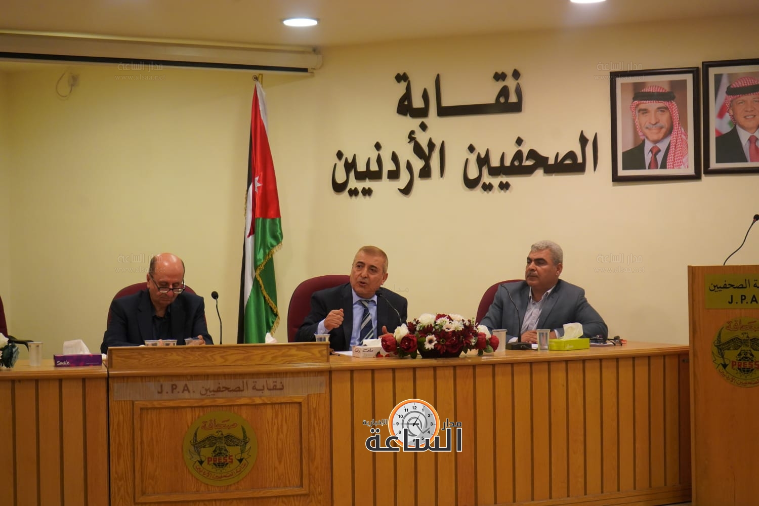 Madar Al-Saa Images 0.9537656881171981