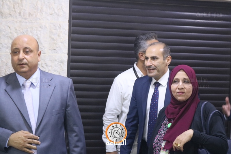 Madar Al-Saa Images 0.015717759927039276