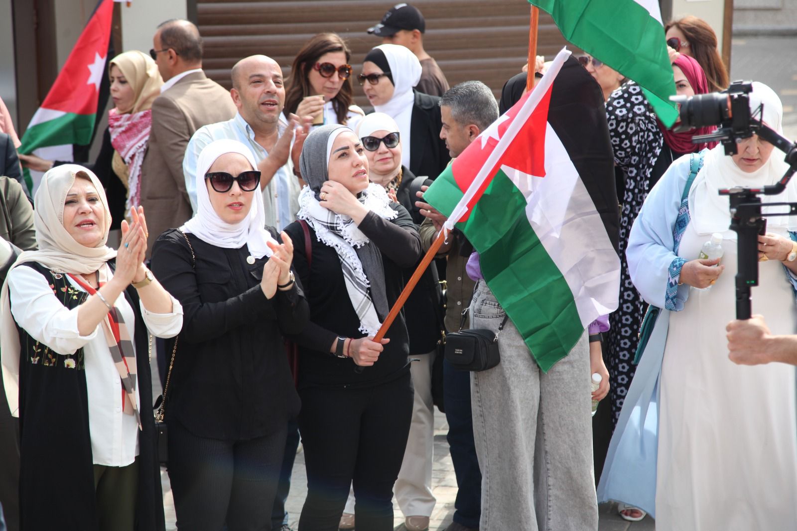 Madar Al-Saa Images 0.662039189267768