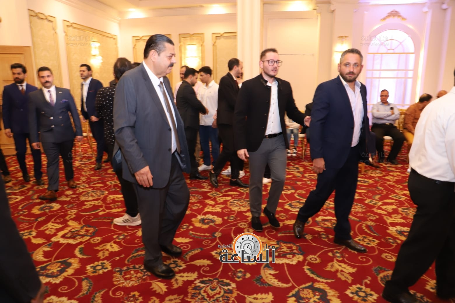 Madar Al-Saa Images 0.9007654615926111