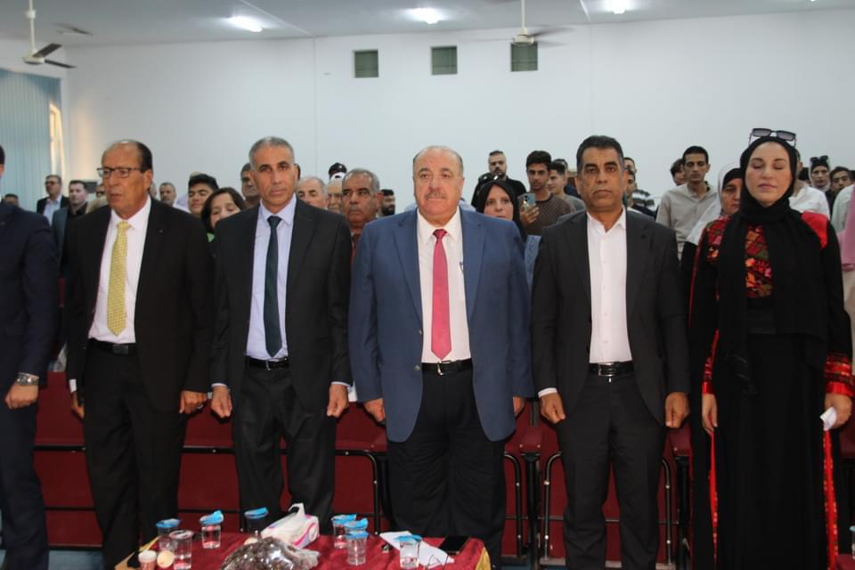 Madar Al-Saa Images 0.7112394378974487