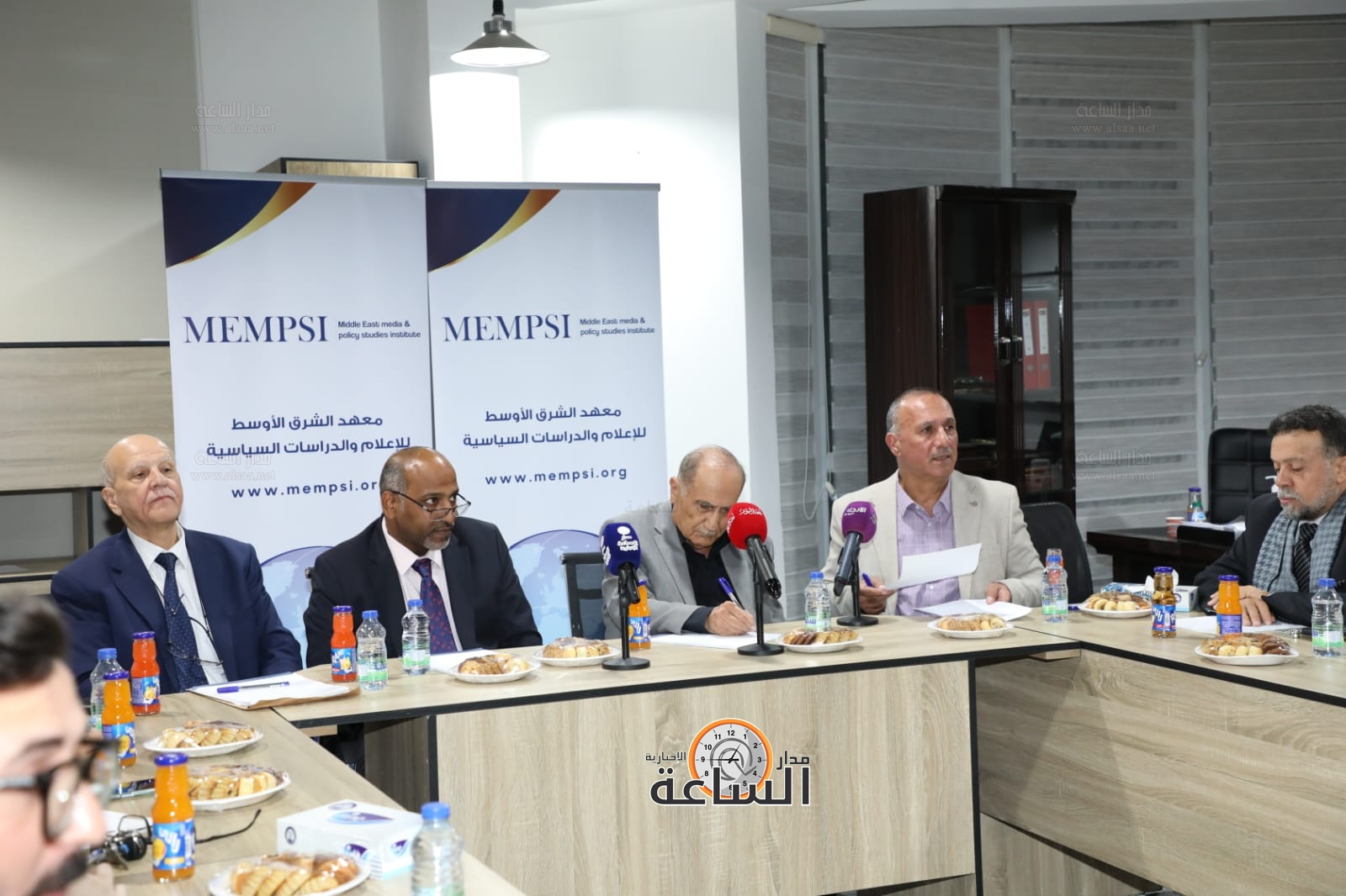 Madar Al-Saa Images 0.7243945234849809