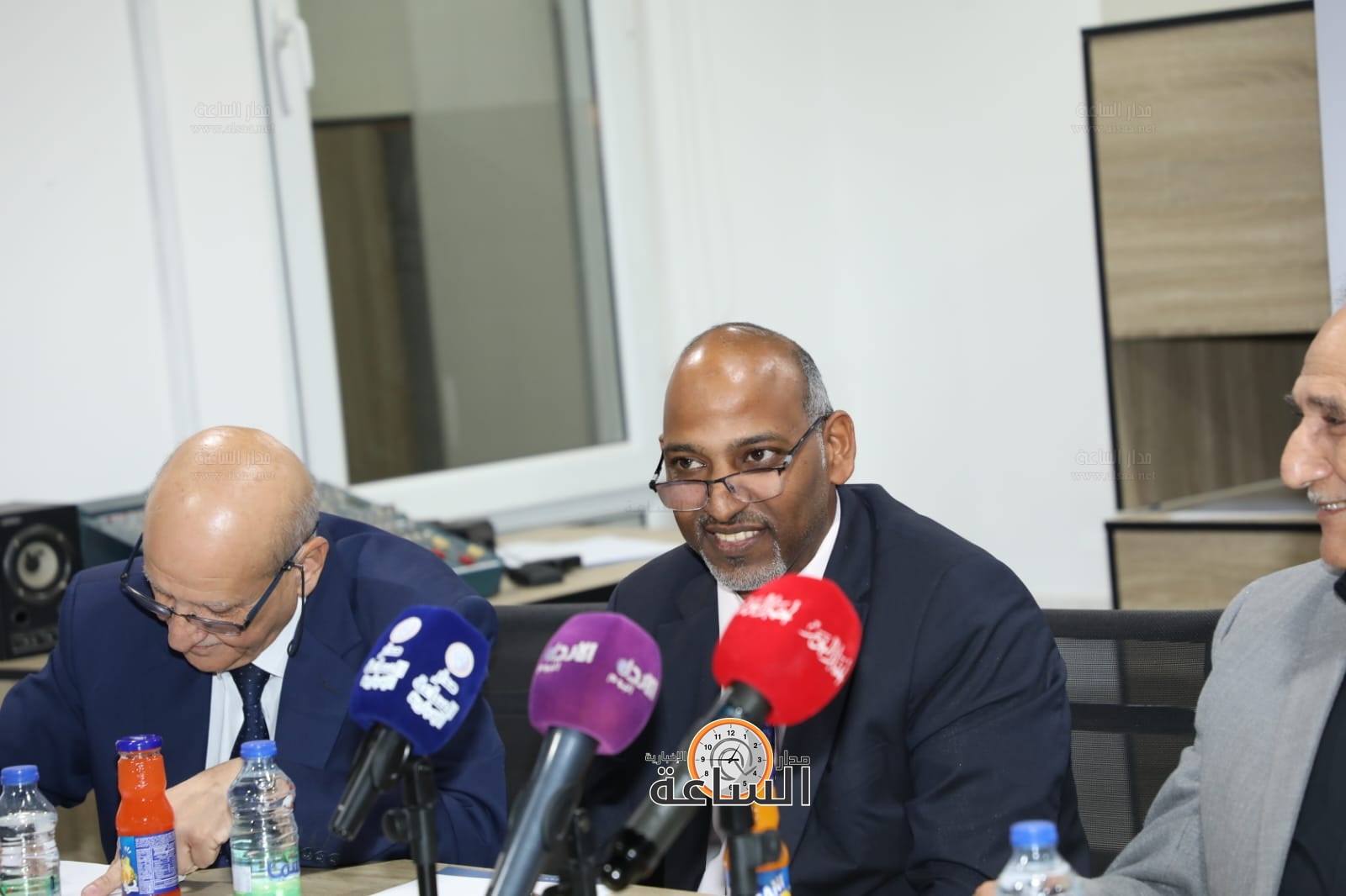 Madar Al-Saa Images 0.20369412285648858