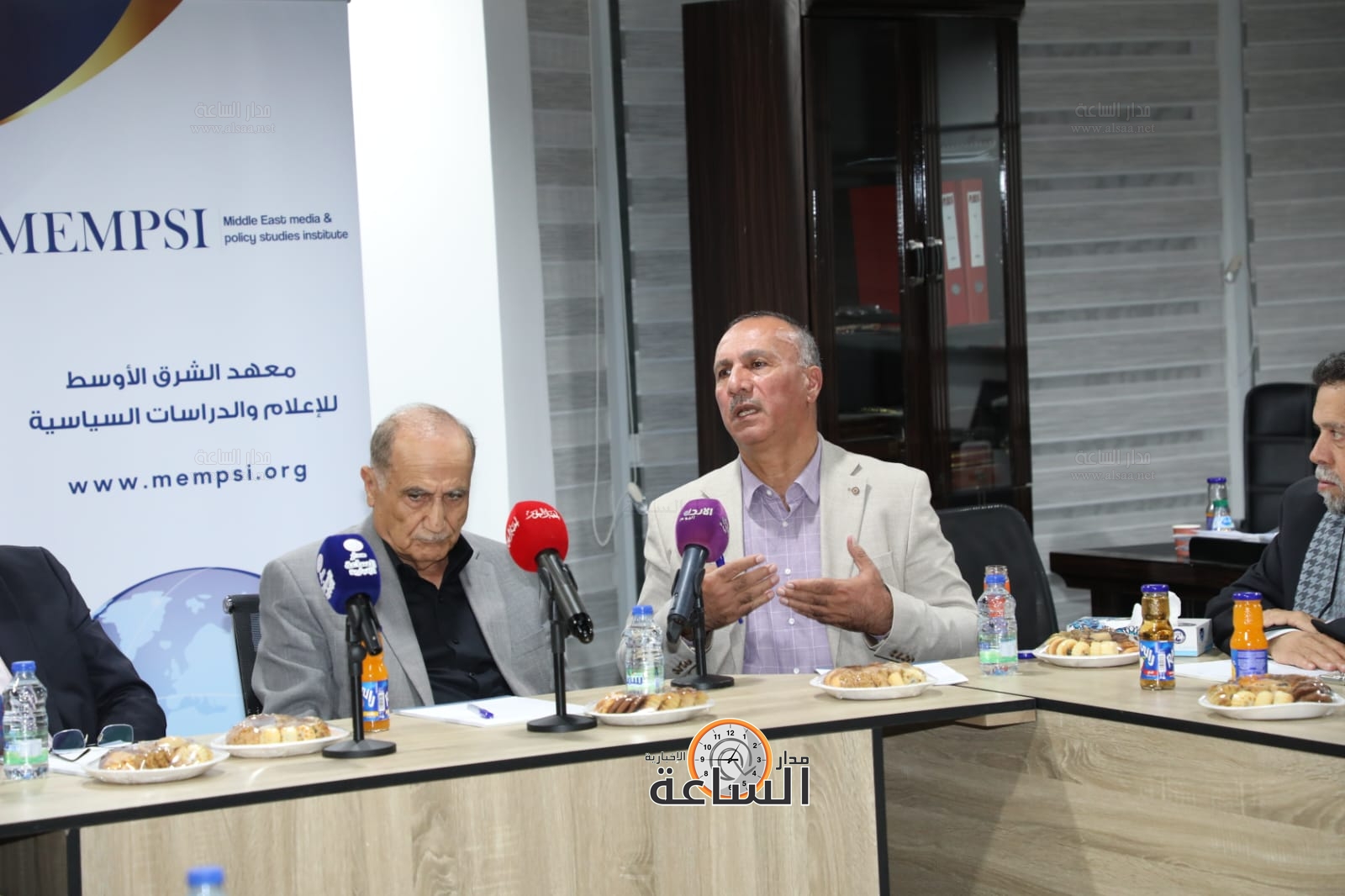 Madar Al-Saa Images 0.8626917275140413