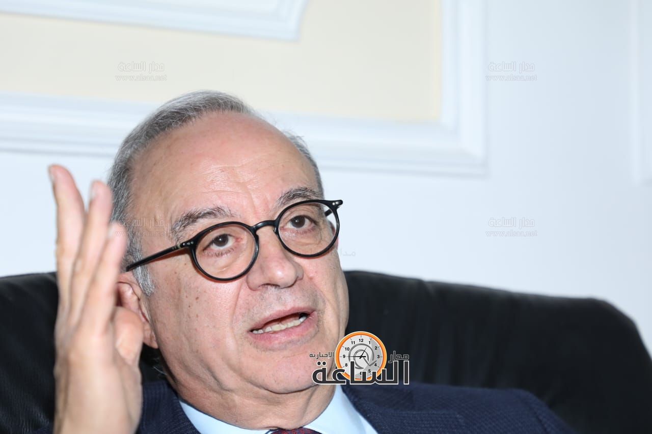 Madar Al-Saa Images 0.9792250190074225