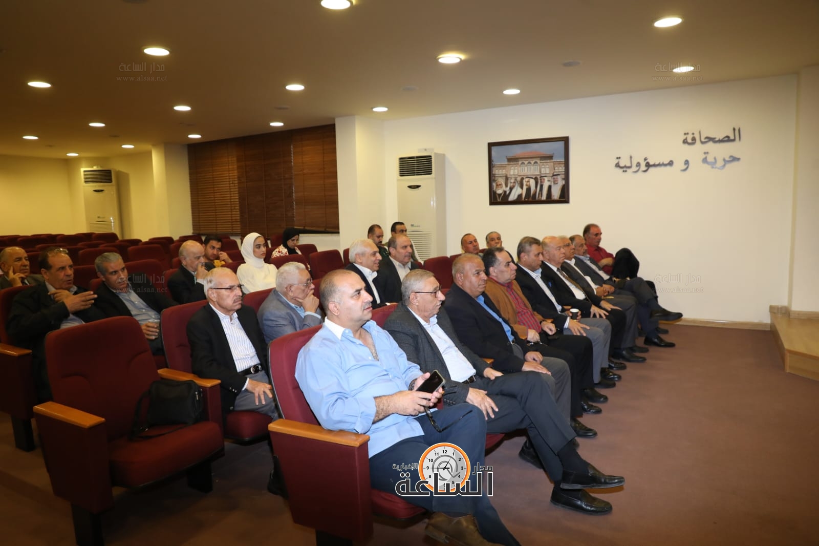 Madar Al-Saa Images 0.70292886759178