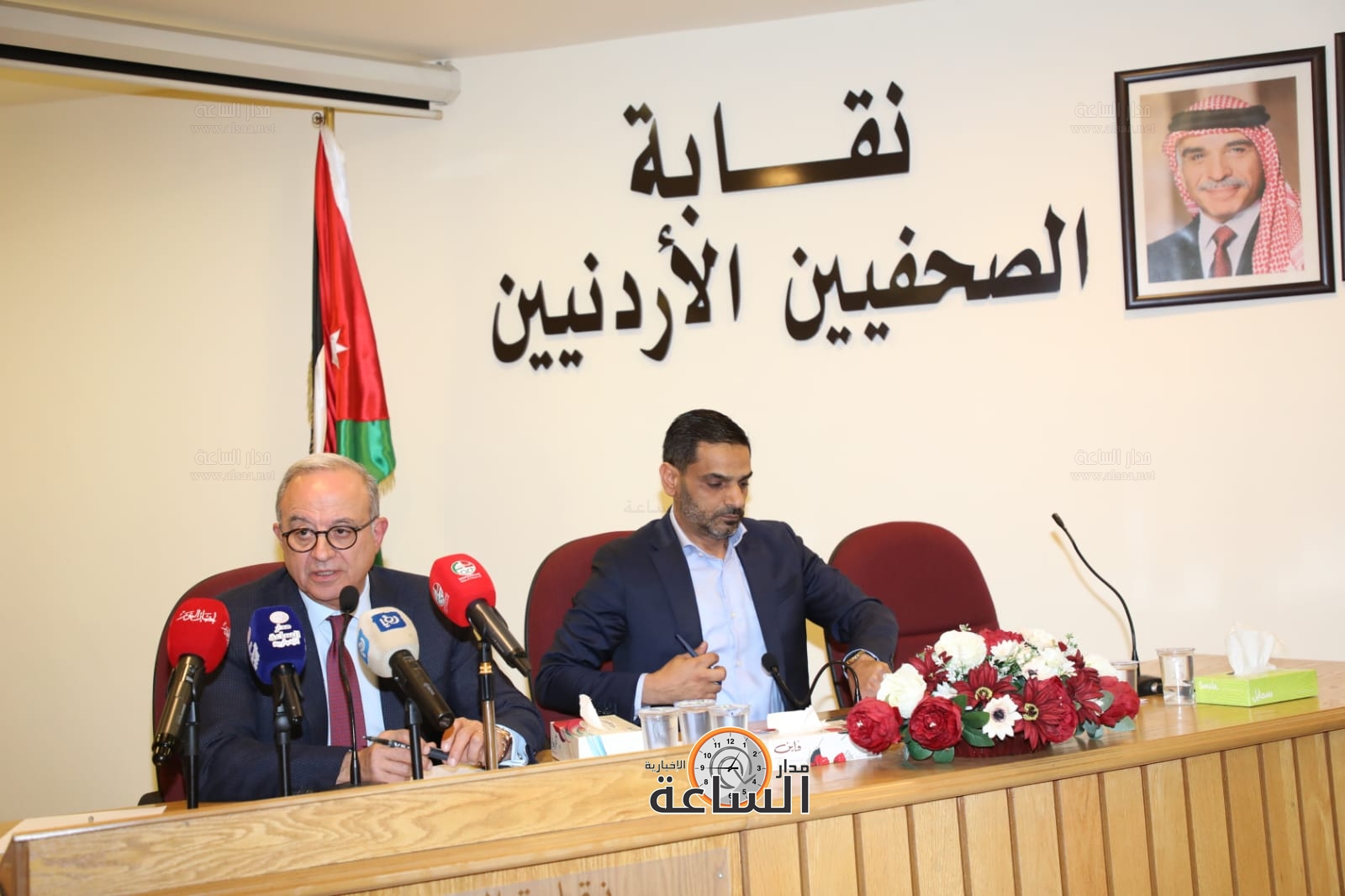 Madar Al-Saa Images 0.002112842179372798