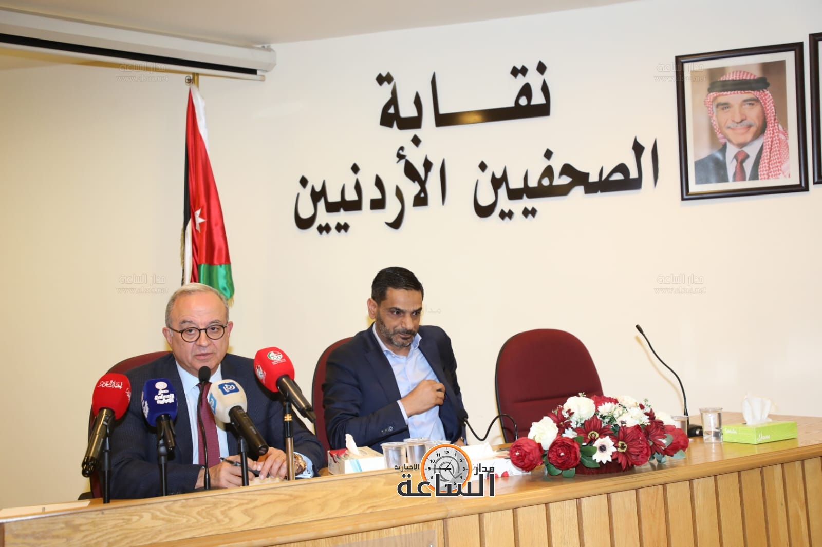 Madar Al-Saa Images 0.43280824664735373