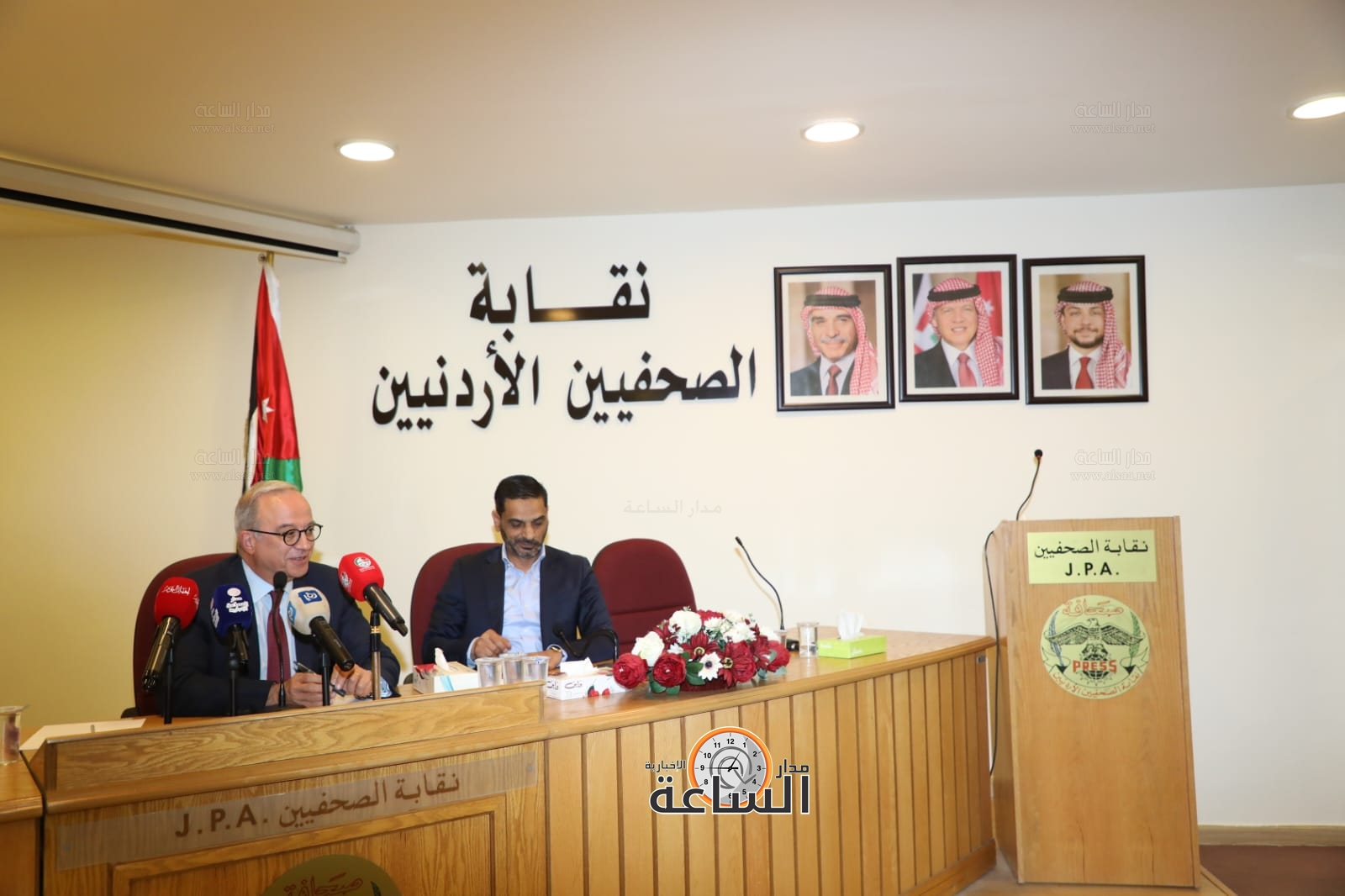 Madar Al-Saa Images 0.9693971461563593