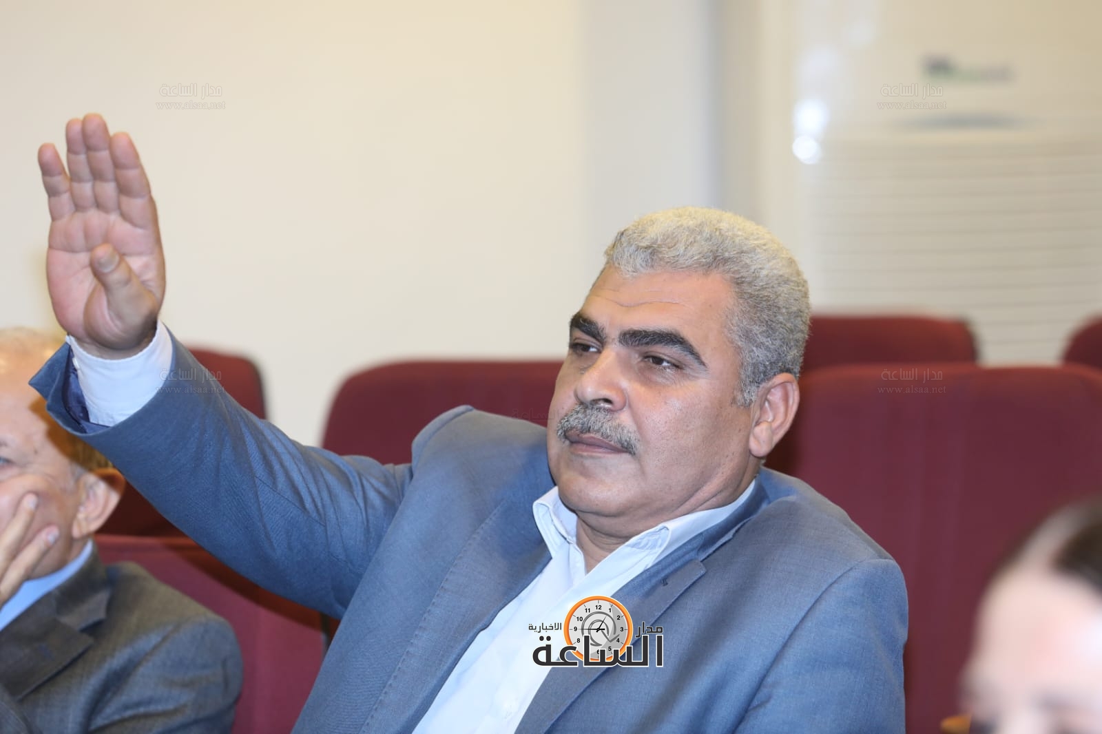 Madar Al-Saa Images 0.9797367417633098